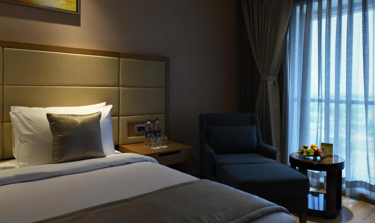 Hotel Harsha The Fern Shivamogga Esterno foto