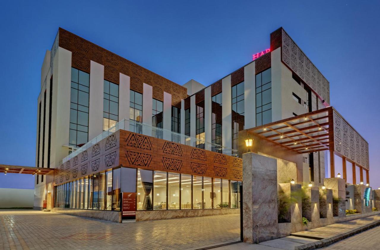 Hotel Harsha The Fern Shivamogga Esterno foto