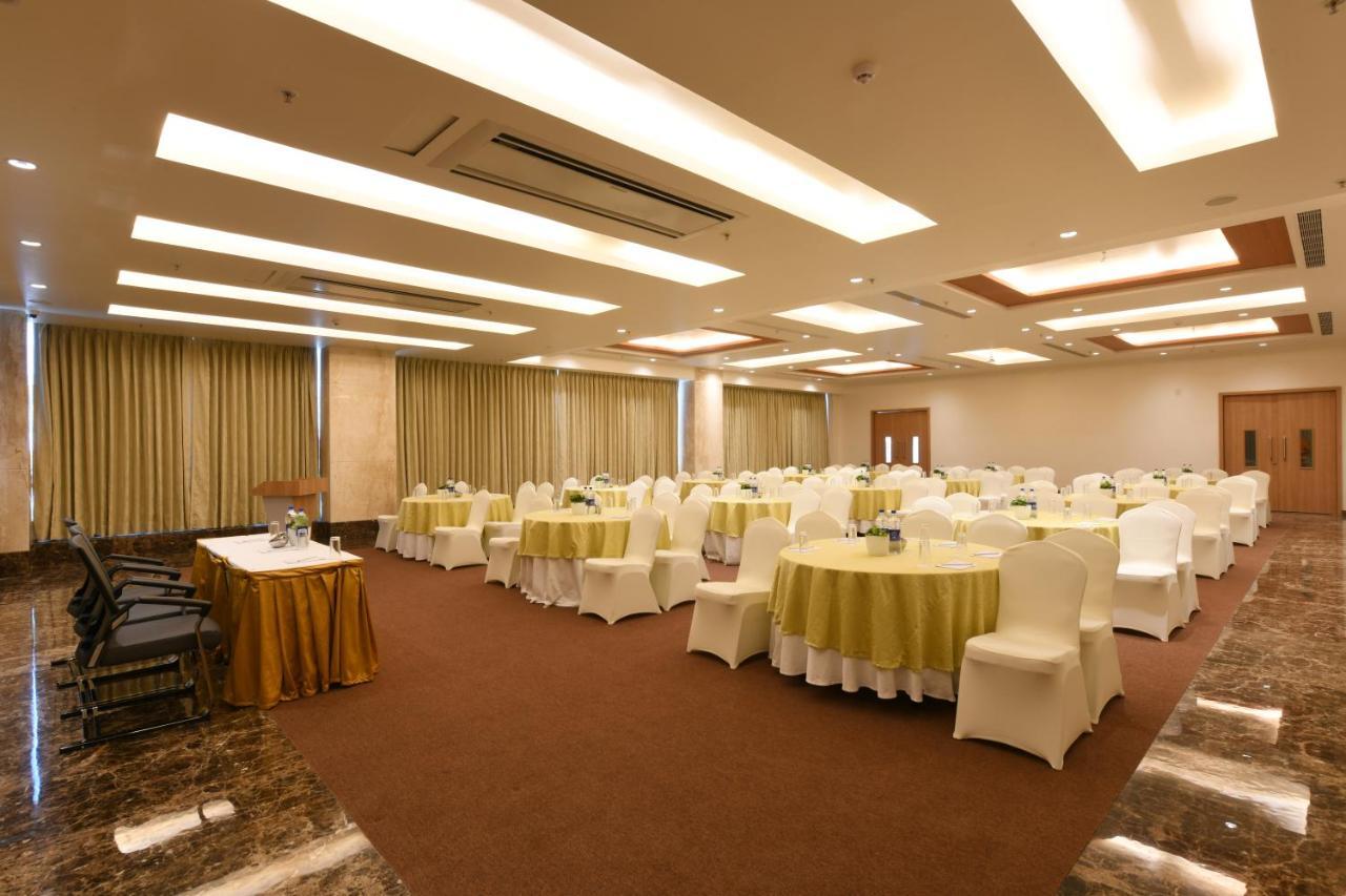 Hotel Harsha The Fern Shivamogga Esterno foto